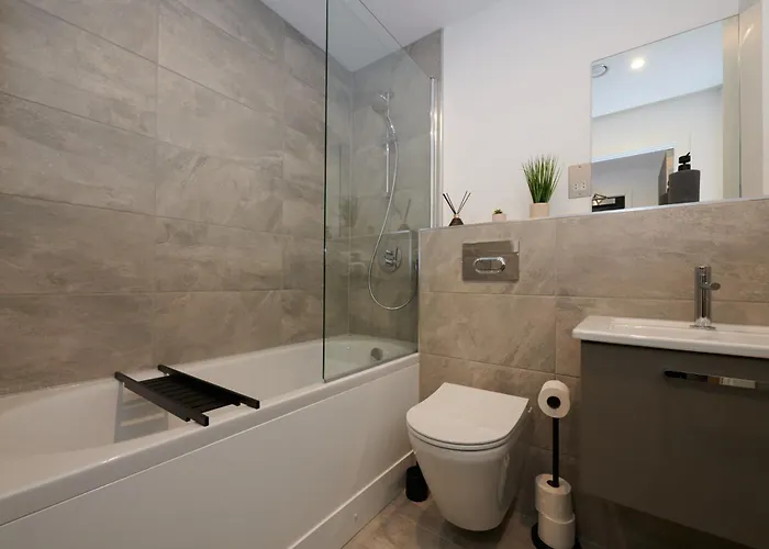 With Free Parking & Gym! Apartamento